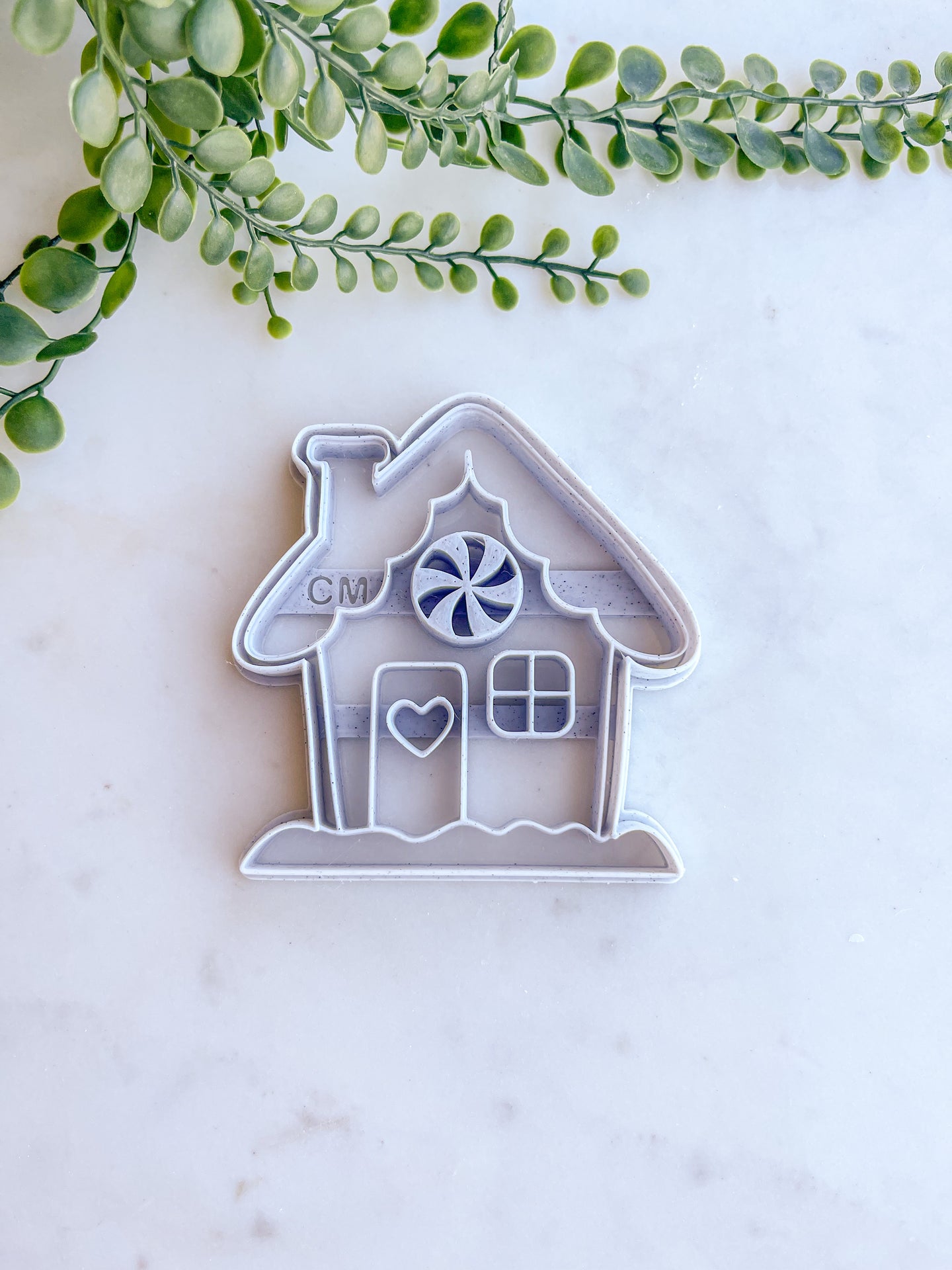 Gingerbread House Trinket Cutter
